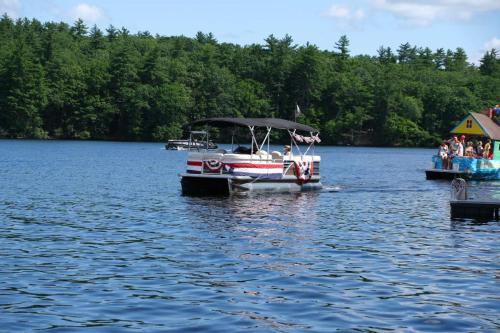 2025 -07-04 Pawtuckaway lake Boat Parade@DSCF8862